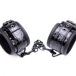 Черные лаковые наручники БДСМ  52410074